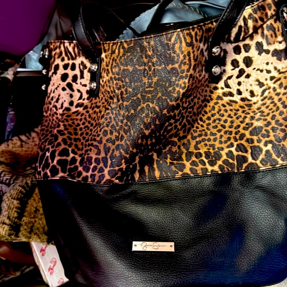 Jesica Simpson purse